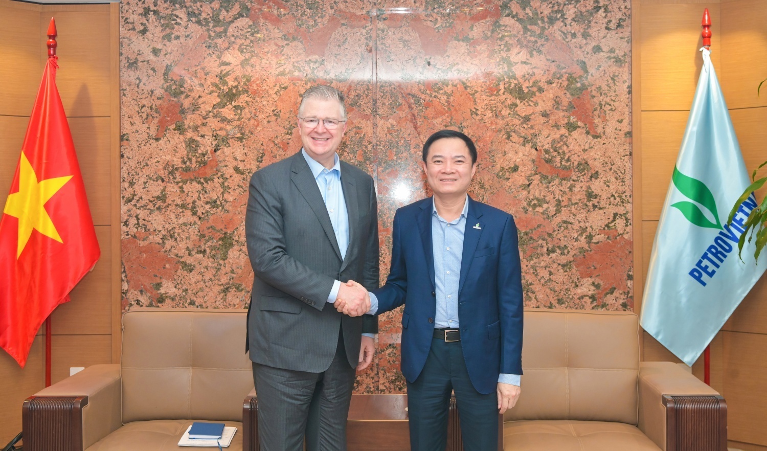 Petrovietnam và TAG tăng cường hợp tác, hướng tới phát triển bền vững