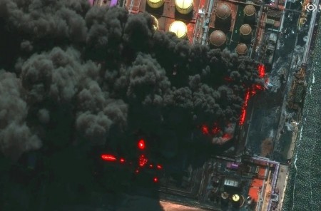 UAV Ukraine lại tấn công cảng Ust-Luga của Nga, đe dọa nguồn cung dầu thô