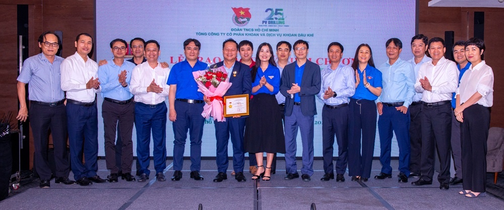 Khơi dậy niềm tự hào và tinh thần cống hiến của tuổi trẻ PV Drilling Khơi dậy niềm tự hào và tinh thần cống hiến của tuổi trẻ PV Drilling