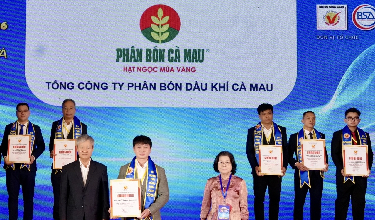 Phân bón Cà Mau giữ vững danh hiệu Hàng Việt Nam chất lượng cao năm 2026
