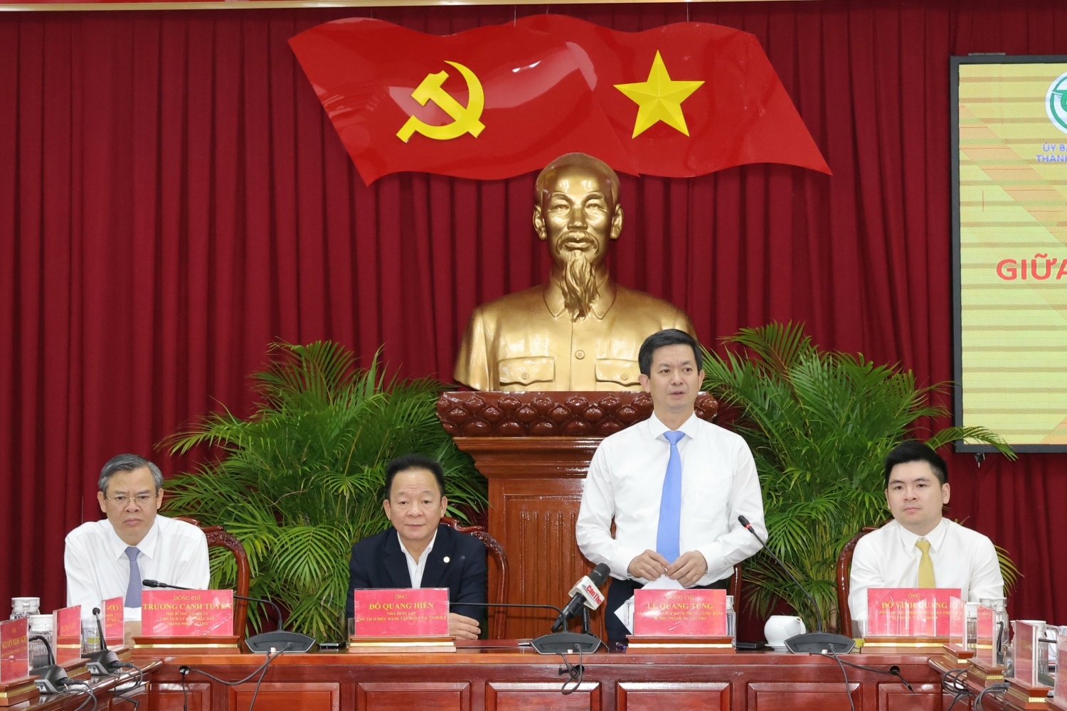 Tập đoàn T&T mong muốn đầu tư vào loạt dự án đô thị, năng lượng lớn ở Cần Thơ