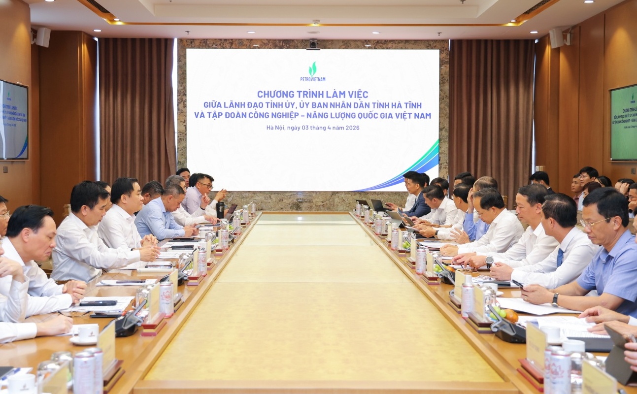 [VIDEO] Hà Tĩnh - Petrovietnam: Thống nhất cao, quyết tâm sớm hiện thực hóa Trung tâm công nghiệp - năng lượng sinh thái tại Vũng Áng