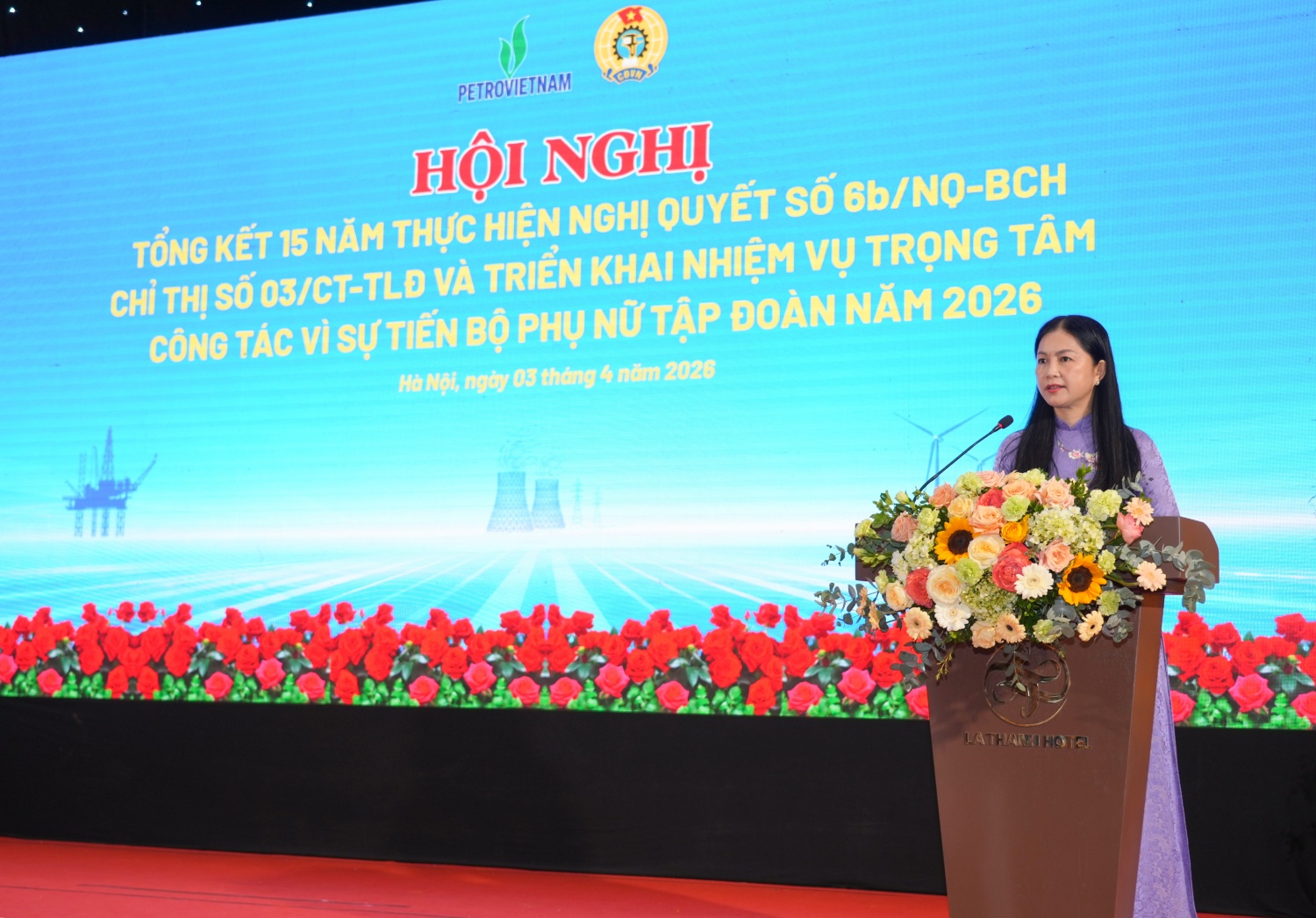 Để lực lượng nữ tiếp tục là điểm sáng trong hành trình phát triển Petrovietnam Để lực lượng nữ tiếp tục là điểm sáng trong hành trình phát triển Petrovietnam