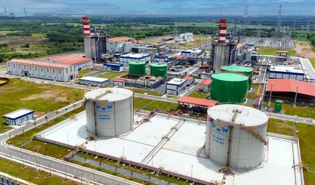 PV Power tăng tốc sản xuất, xanh hóa năng lượng