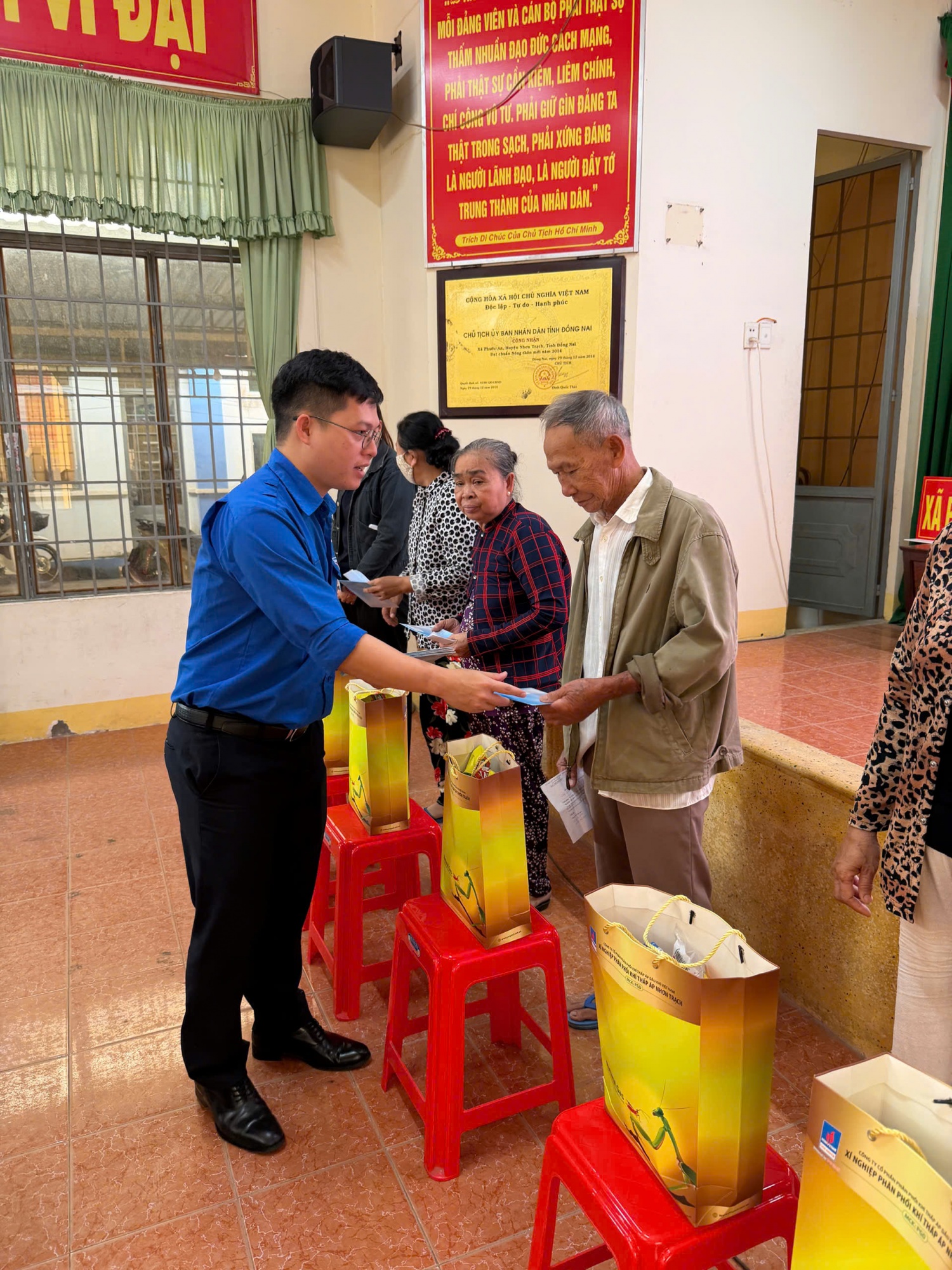 Khát vọng khẳng định giá trị tuổi trẻ trong dòng chảy năng lượng Khát vọng khẳng định giá trị tuổi trẻ trong dòng chảy năng lượng