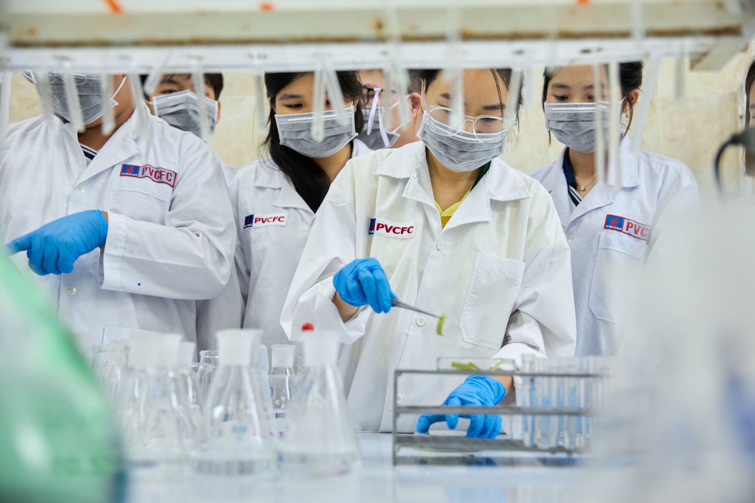 Hành trình bồi đắp tri thức của học sinh THPT tại Nhà máy Đạm Cà Mau Hành trình bồi đắp tri thức của học sinh THPT tại Nhà máy Đạm Cà Mau