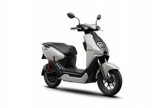 Thị trường xe điện tuần qua: Honda ICON e: điều chỉnh giá bán lẻ giảm 6 triệu đồng