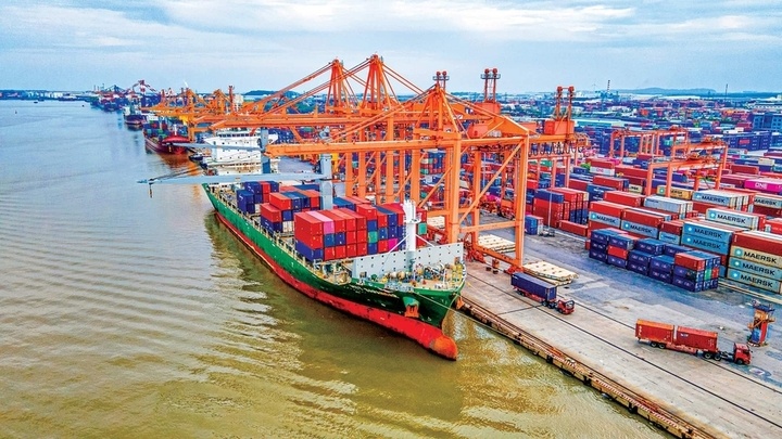 Tin tức kinh tế ngày 7/4: Miễn nhiều khoản phí, lệ phí giao thông vận tải