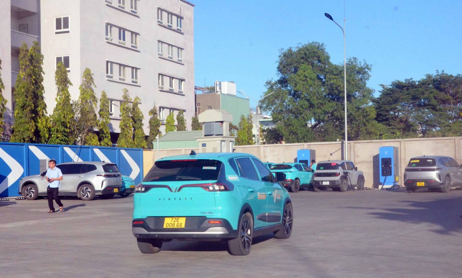 Cú sốc giá dầu toàn cầu và bước đi tiên phong của PVOIL trong chuyển dịch năng lượng