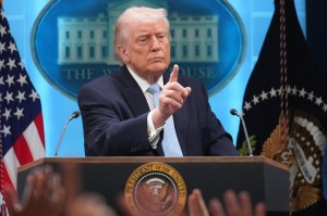 Ông Trump đồng ý thỏa thuận ngừng bắn hai tuần