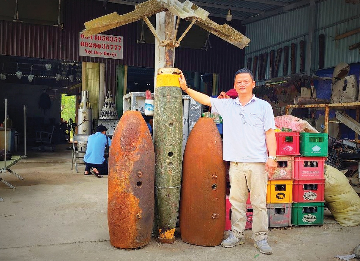 Trong ngôi nhà của kỷ vật chiến tranh Trong ngôi nhà của kỷ vật chiến tranh