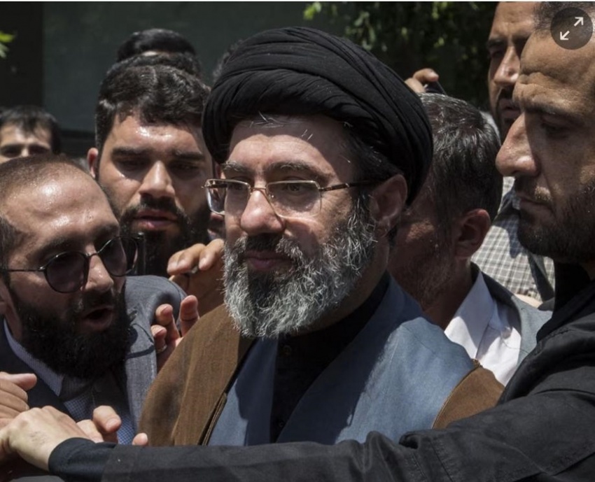 Lãnh tụ Tối cao Iran Mojtaba Khamenei. Lãnh tụ Tối cao Iran Mojtaba Khamenei.