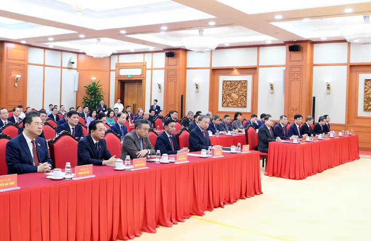 Trao các quyết định bổ nhiệm Trưởng Ban Tổ chức Trung ương, Chánh Văn phòng Trung ương Đảng Trao các quyết định bổ nhiệm Trưởng Ban Tổ chức Trung ương, Chánh Văn phòng Trung ương Đảng