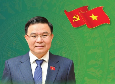 Đồng chí Lê Mạnh Hùng giữ chức Bộ trưởng Bộ Công Thương