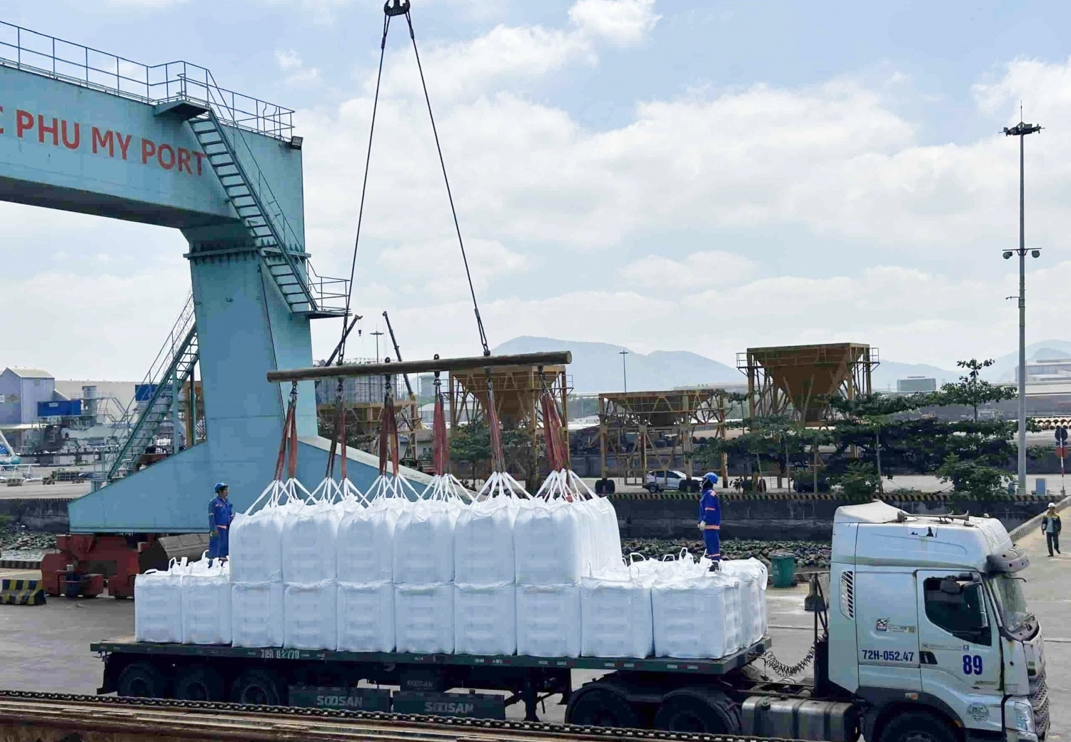 PVFCCo - Phú Mỹ đẩy mạnh xuất khẩu ure kỹ thuật, tận dụng cơ hội giá thế giới tăng cao