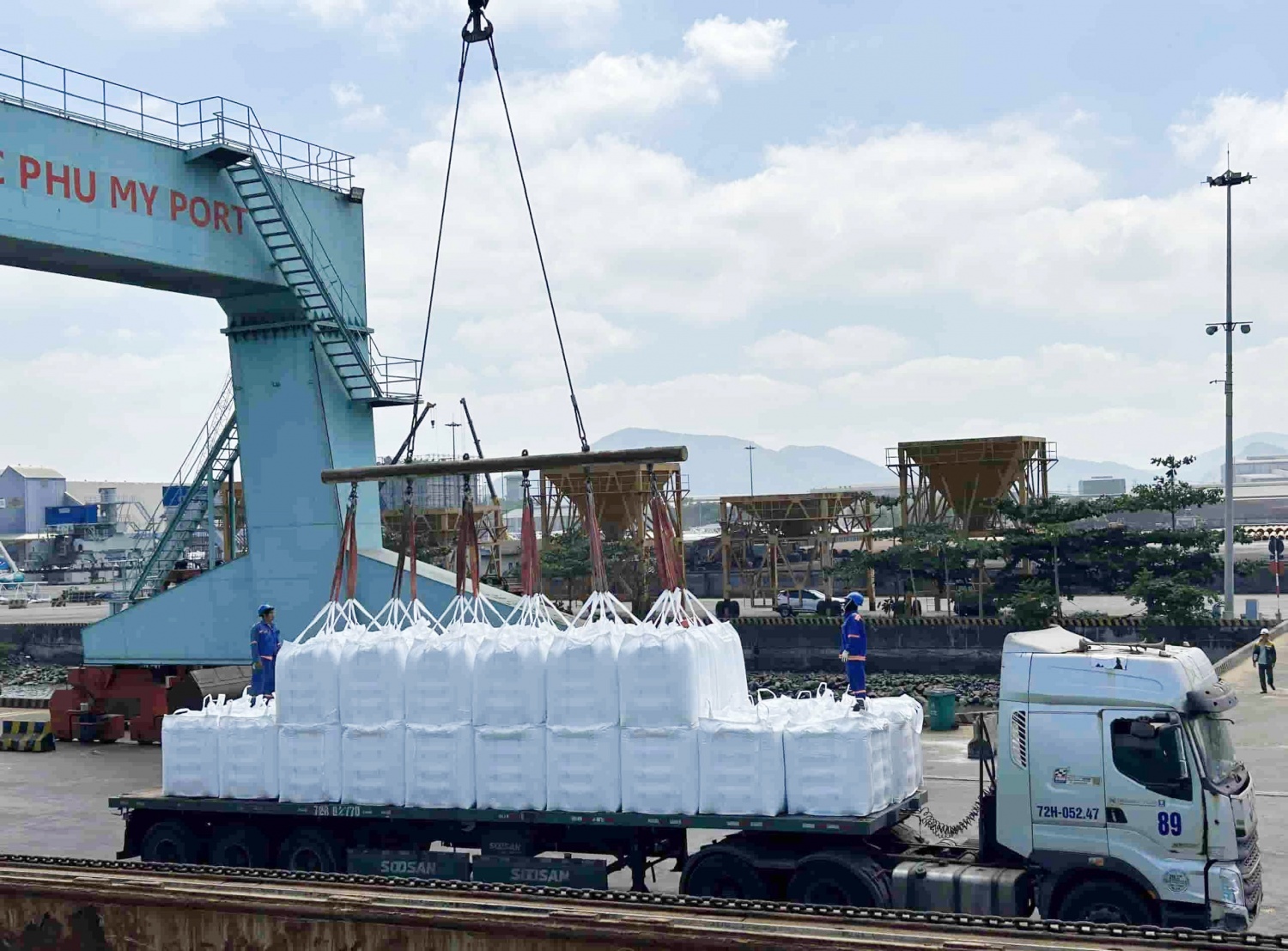 PVFCCo - Phú Mỹ đẩy mạnh xuất khẩu ure kỹ thuật, tận dụng cơ hội giá thế giới tăng cao