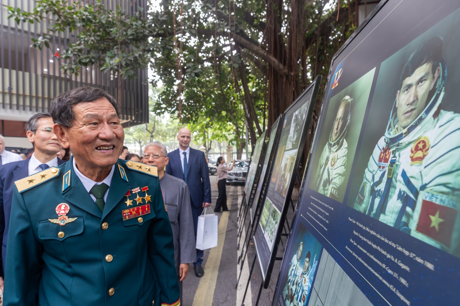 Soyuz 37 - Biểu tượng hợp tác, hữu nghị Việt Nam – Liên bang Nga Soyuz 37: Biểu tượng hợp tác hữu nghị Việt Nam - Liên bang Nga