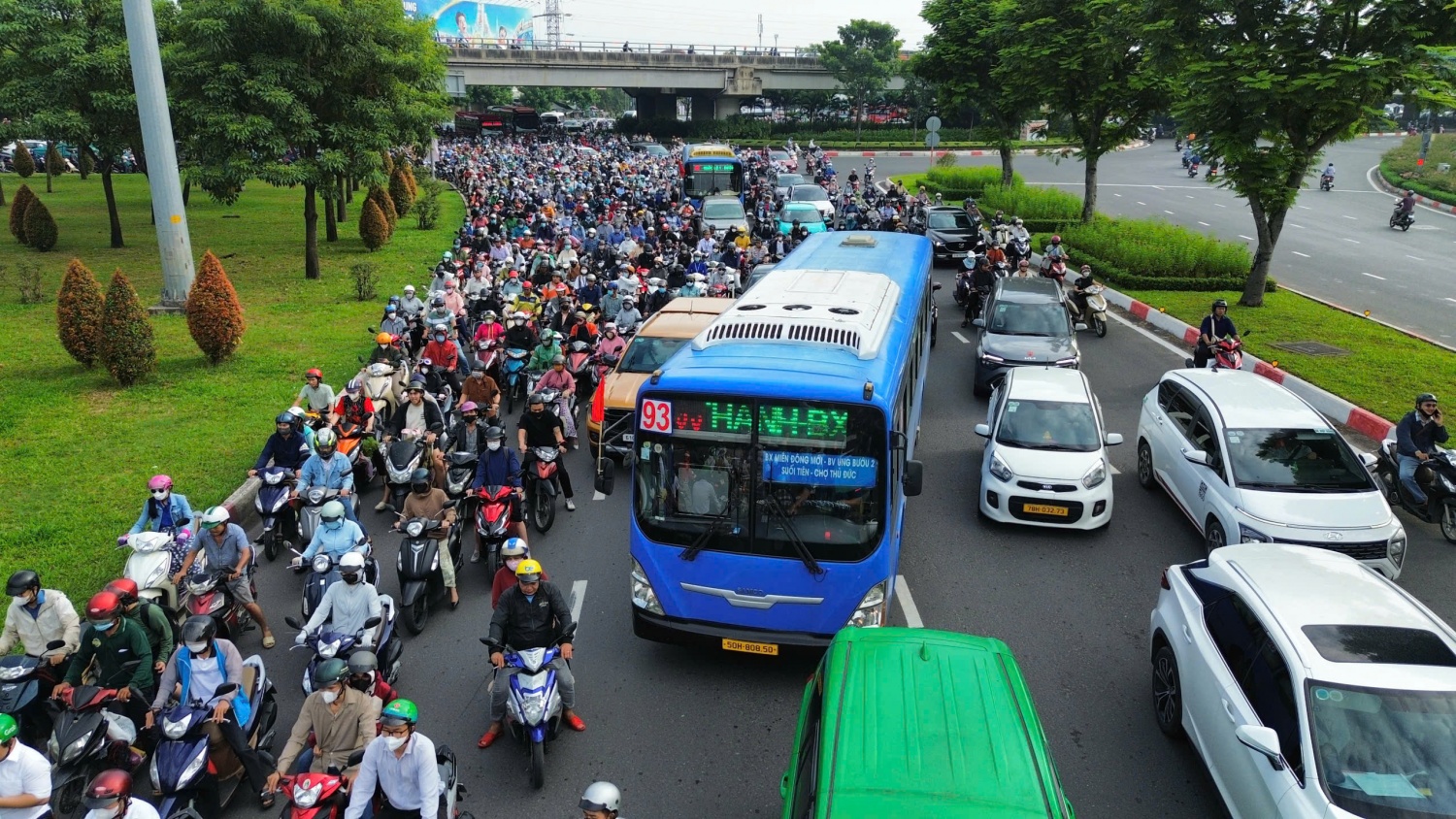 TP HCM dự kiến miễn vé xe buýt trong tháng 4 TP HCM dự kiến miễn vé xe buýt trong tháng 4