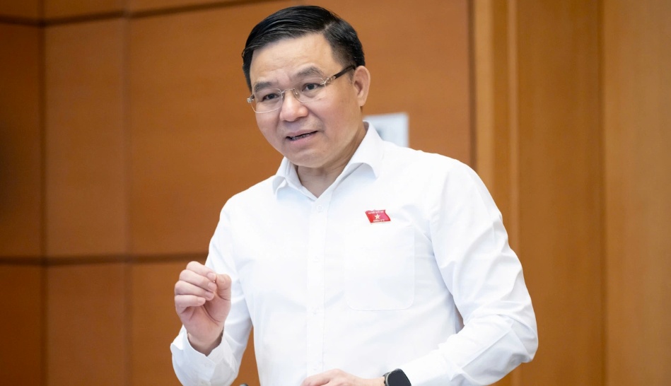 Bộ trưởng Lê Mạnh Hùng: Chủ động nhiều kịch bản bảo đảm xăng dầu trong khủng hoảng