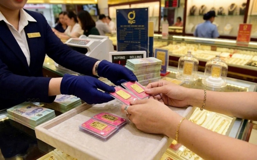 Giá vàng hôm nay 11/4: Bật tăng mạnh, SJC cao hơn thế giới hơn 20 triệu đồng/lượng