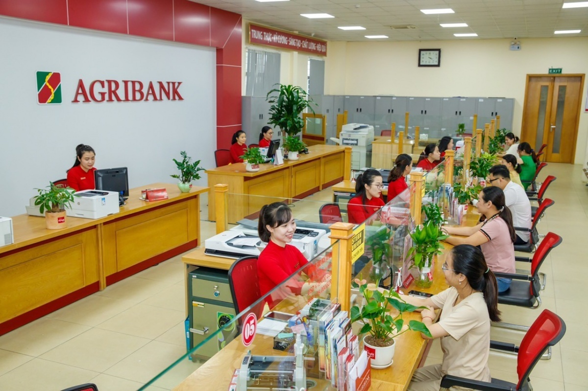 Agribank chủ động hạ lãi suất tiền gửi, tiên phong giảm 0,5% lãi suất cho vay Agribank chủ động hạ lãi suất tiền gửi, tiên phong giảm 0,5% lãi suất cho vay