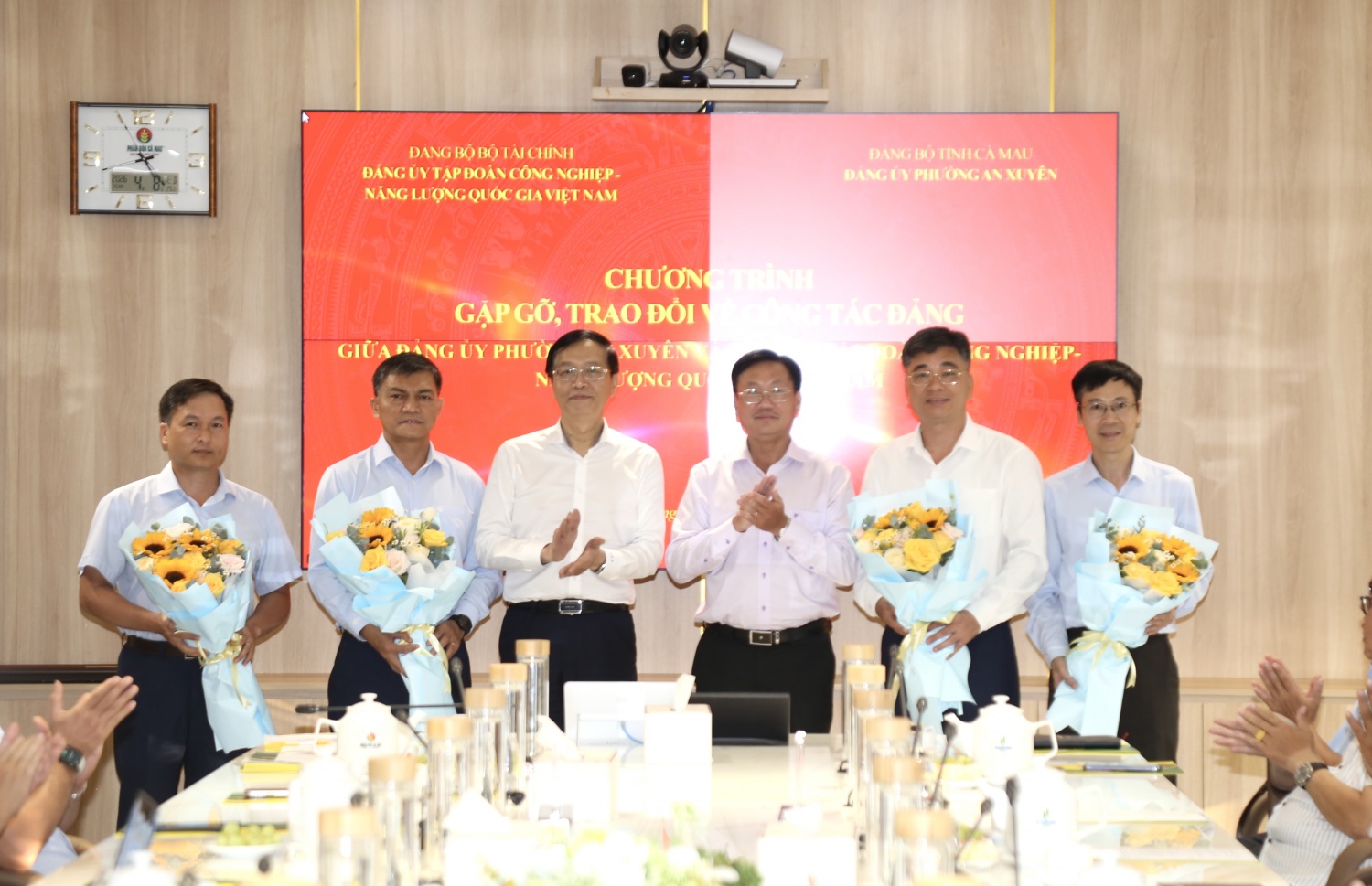 Đảng bộ PVCFC nhanh chóng thích ứng sau khi chuyển về trực thuộc Đảng bộ phường An Xuyên Đảng bộ PVCFC nhanh chóng thích ứng sau khi chuyển về trực thuộc Đảng bộ phường An Xuyên