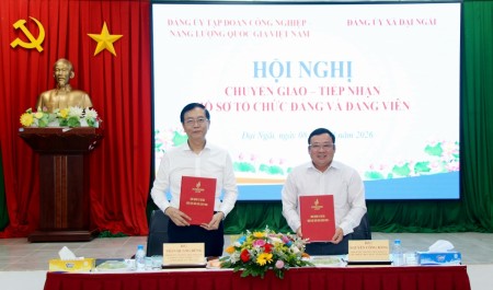 [VIDEO] Petrovietnam bàn giao Đảng bộ Ban QLDA Long Phú 1 về Đảng bộ xã Đại Ngãi