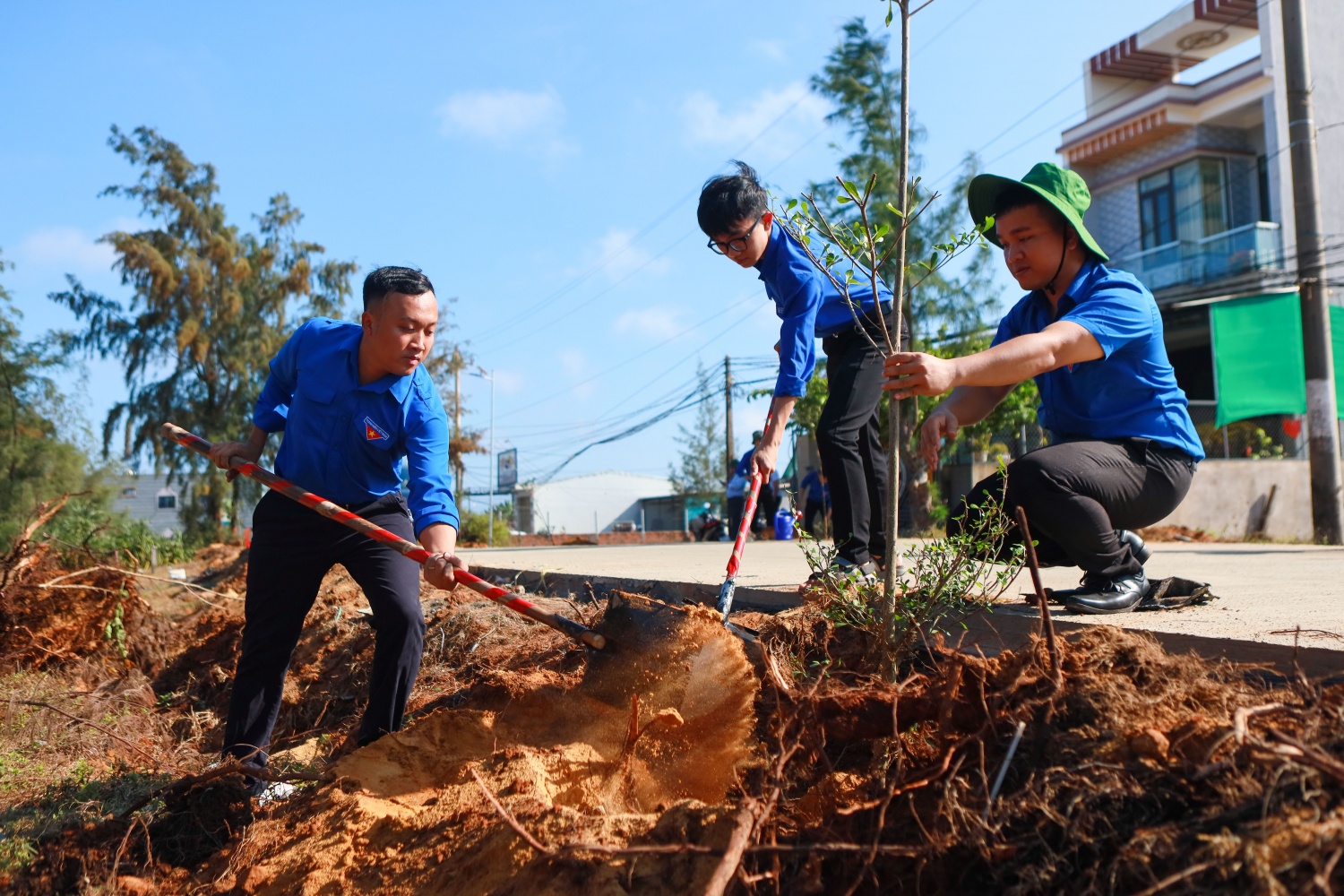 Nam kỹ sư sôi nổi trong hoạt động Đoàn, nỗ lực cống hiến cho NMLD đầu tiên của Việt Nam Nam kỹ sư sôi nổi trong hoạt động Đoàn, nỗ lực cống hiến cho NMLD đầu tiên của Việt Nam