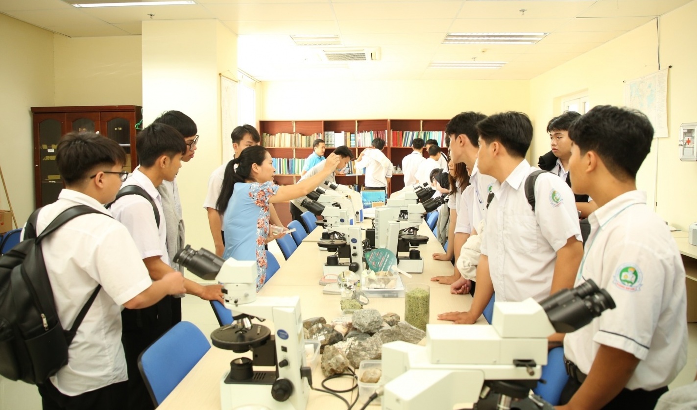 PVU: Đánh thức đam mê công nghệ từ hệ sinh thái năng lượng thực tế