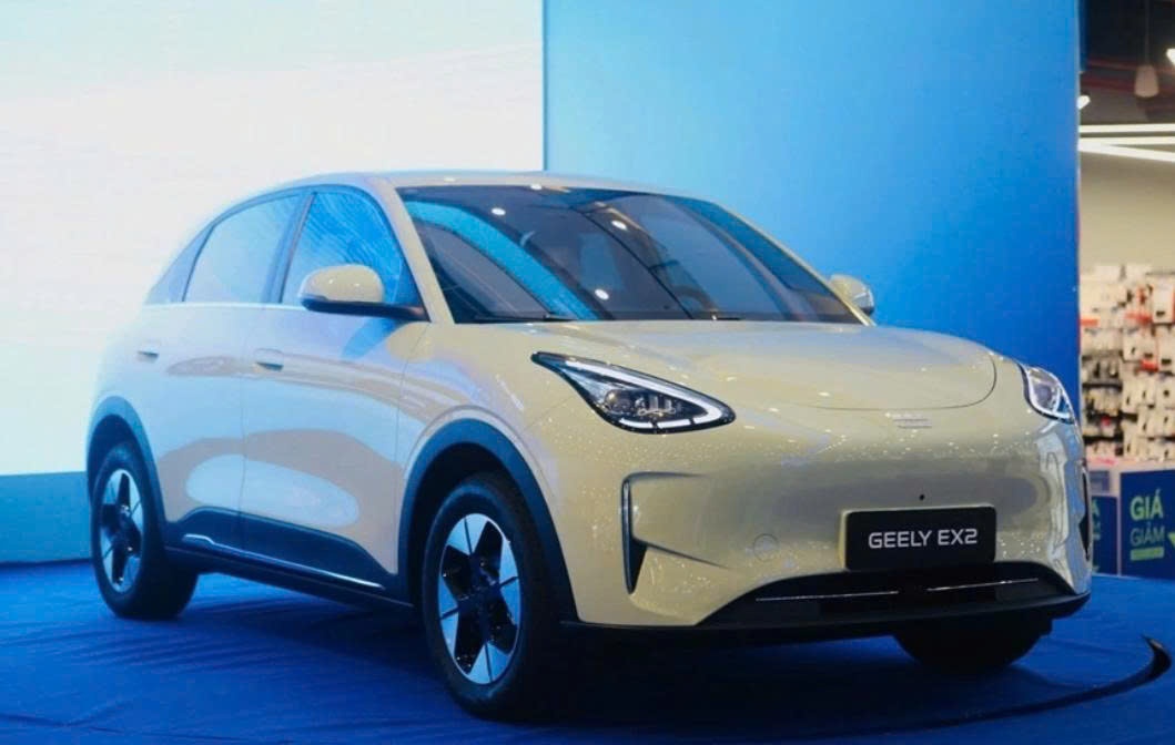 Thị trường xe điện tuần qua: Geely EX2 gây xôn xao với giá thay pin gần 200 triệu đồng Thị trường xe điện tuần qua: Geely EX2 gây xôn xao với giá thay pin gần 200 triệu đồng