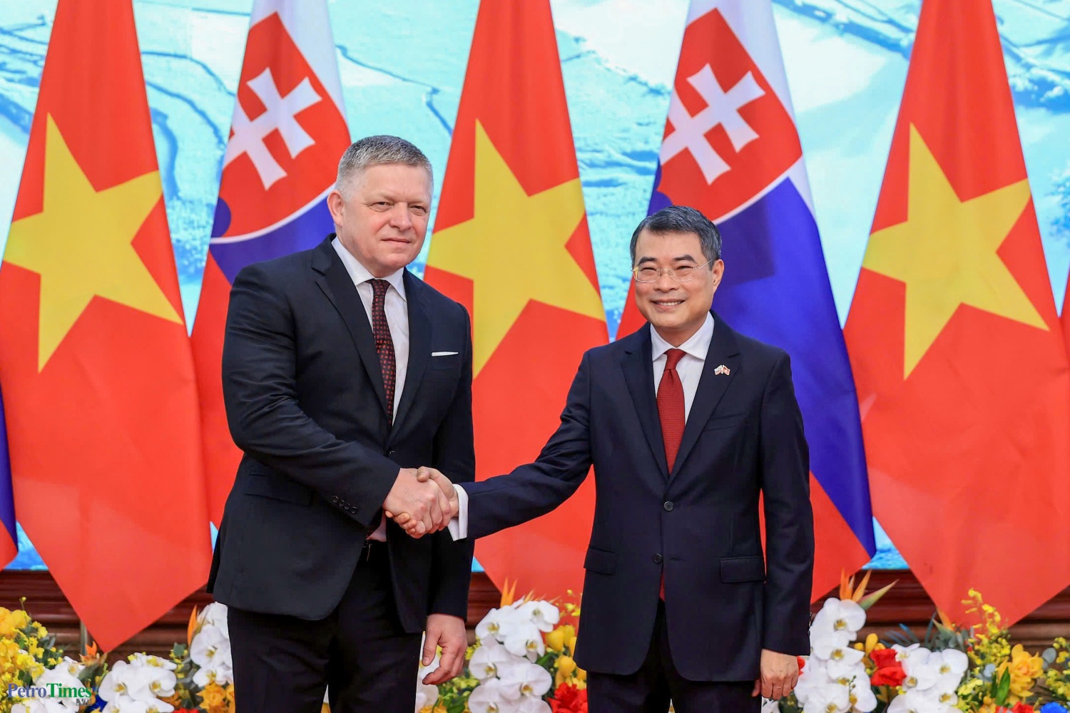 Việt Nam - Slovakia nâng cấp quan hệ lên Đối tác chiến lược Việt Nam - Slovakia nâng cấp quan hệ lên Đối tác chiến lược