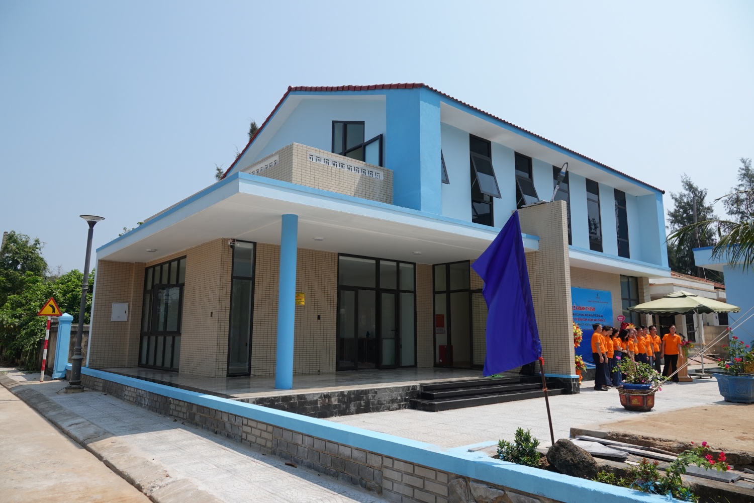 BSR trao “mái ấm” nơi đảo tiền tiêu: Khánh thành Nhà ở công vụ Trạm Y tế Quân dân y - Đặc khu Cồn Cỏ BSR trao “mái ấm” nơi đảo tiền tiêu: Khánh thành Nhà ở công vụ Trạm Y tế Quân dân y - Đặc khu Cồn Cỏ