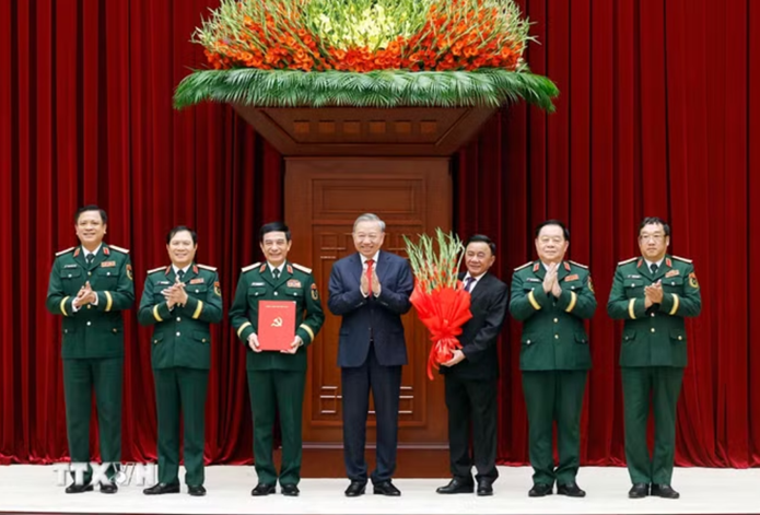 Tổng Bí thư, Chủ tịch nước Tô Lâm chủ trì Hội nghị công bố các Quyết định về công tác cán bộ Tổng Bí thư, Chủ tịch nước Tô Lâm chủ trì Hội nghị công bố các Quyết định về công tác cán bộ