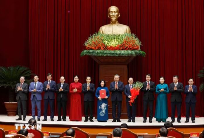 Tổng Bí thư, Chủ tịch nước Tô Lâm chủ trì Hội nghị công bố các Quyết định về công tác cán bộ Tổng Bí thư, Chủ tịch nước Tô Lâm chủ trì Hội nghị công bố các Quyết định về công tác cán bộ