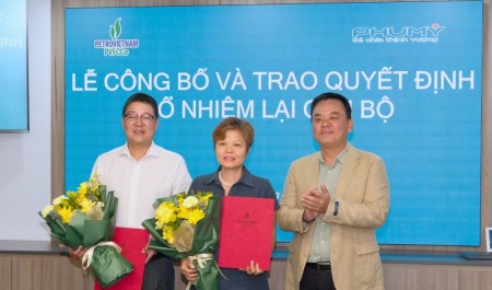 PVFCCo - Phú Mỹ trao quyết định bổ nhiệm lại hai Phó Tổng Giám đốc