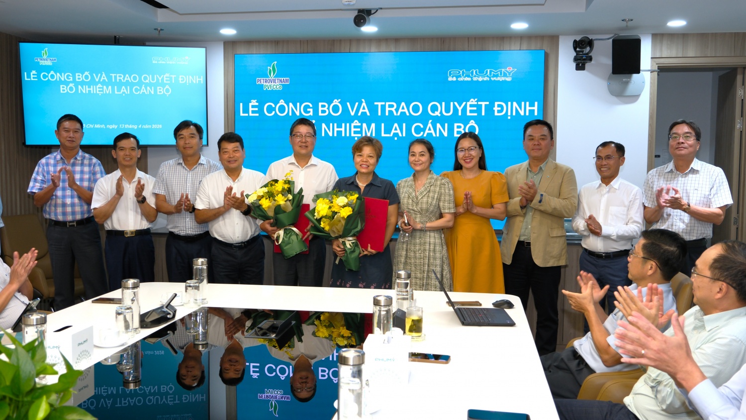 PVFCCo - Phú Mỹ trao quyết định bổ nhiệm lại hai Phó Tổng Giám đốc PVFCCo - Phú Mỹ trao quyết định bổ nhiệm lại hai Phó Tổng Giám đốc