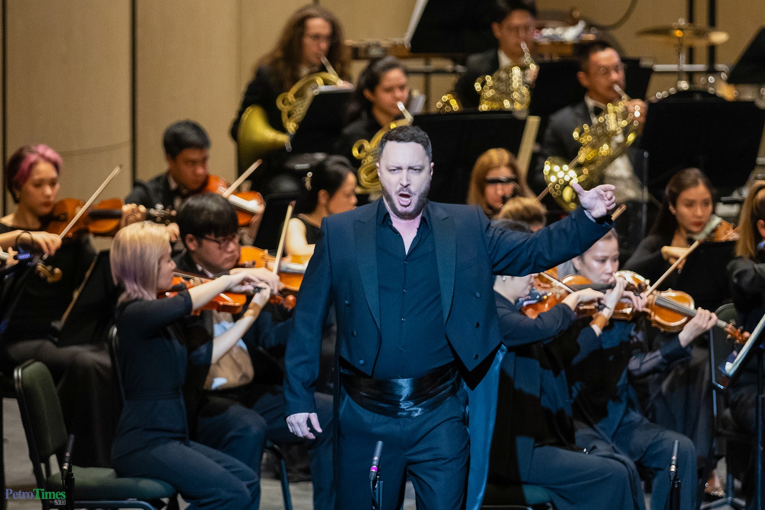 Tổng Bí thư, Chủ tịch nước và Thủ tướng Slovakia dự Hòa nhạc hữu nghị Việt Nam - Slovakia