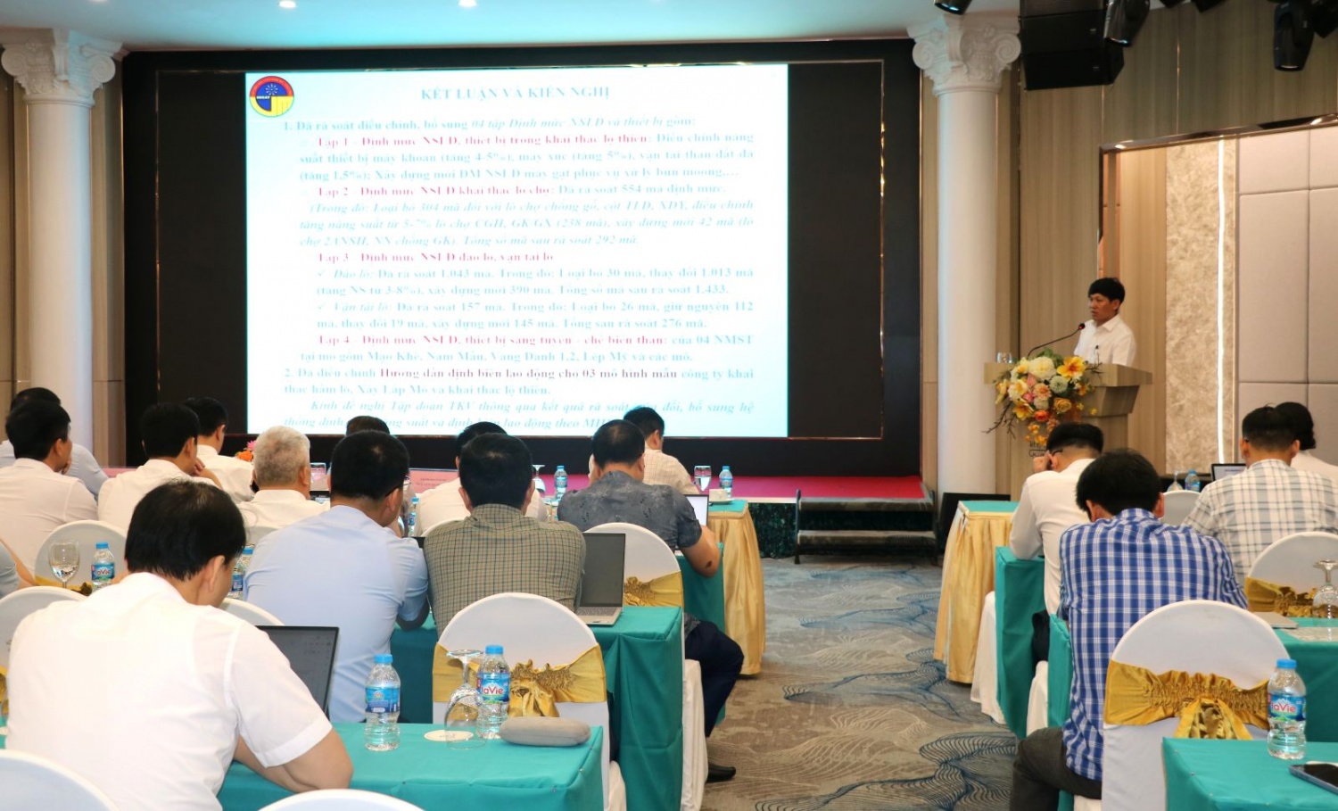 TKV điều chỉnh hệ thống định mức năng suất và hướng dẫn định biên lao động TKV điều chỉnh định biên, định mức lao động