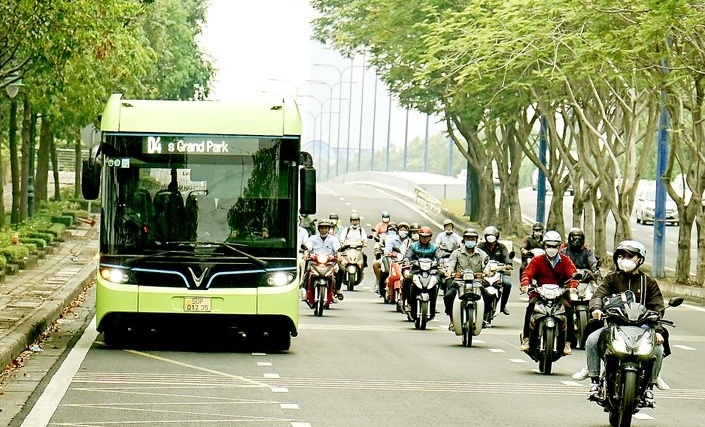 Bộ Công Thương kích hoạt loạt giải pháp tiết kiệm năng lượng, phát triển giao thông xanh