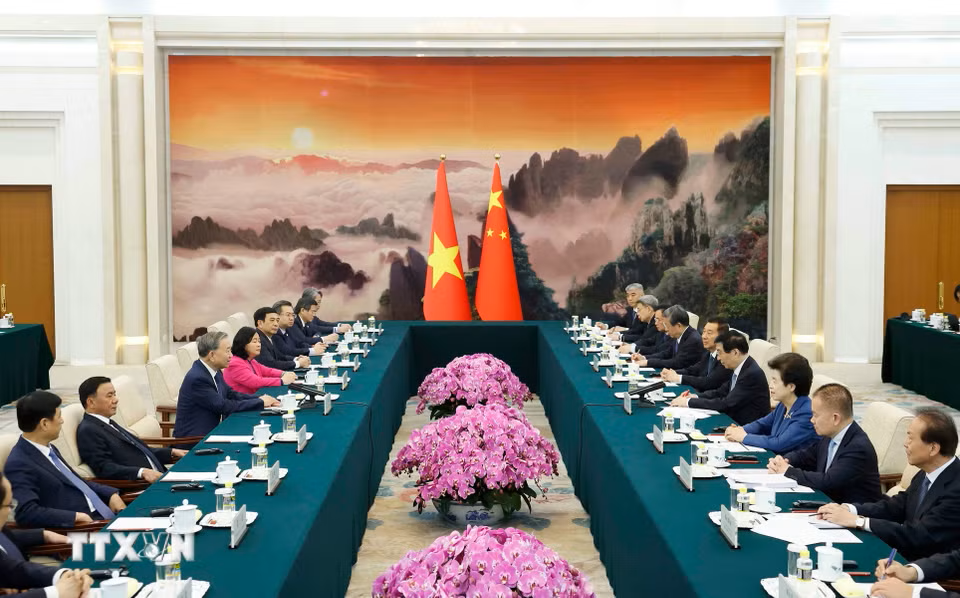 Tổng Bí thư, Chủ tịch nước Tô Lâm hội kiến Chủ tịch Chính hiệp toàn quốc Trung Quốc Vương Hộ Ninh Tổng Bí thư, Chủ tịch nước Tô Lâm hội kiến Chủ tịch Chính hiệp toàn quốc Trung Quốc Vương Hộ Ninh