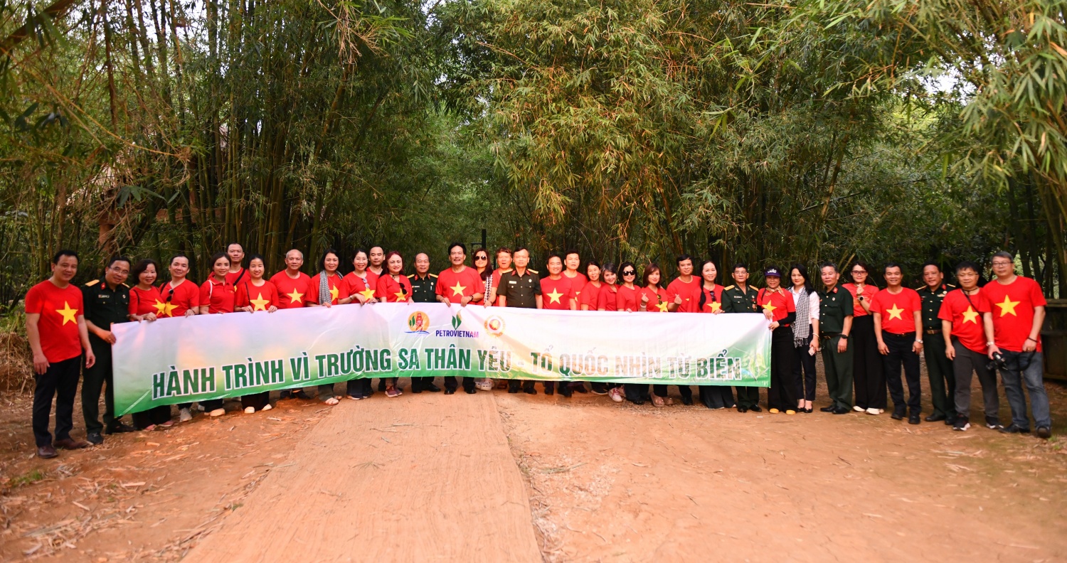 Hành trình gắn kết nghĩa tình biển đảo, lan tỏa văn hóa Petrovietnam Hành trình gắn kết nghĩa tình biển đảo, lan tỏa văn hóa Petrovietnam