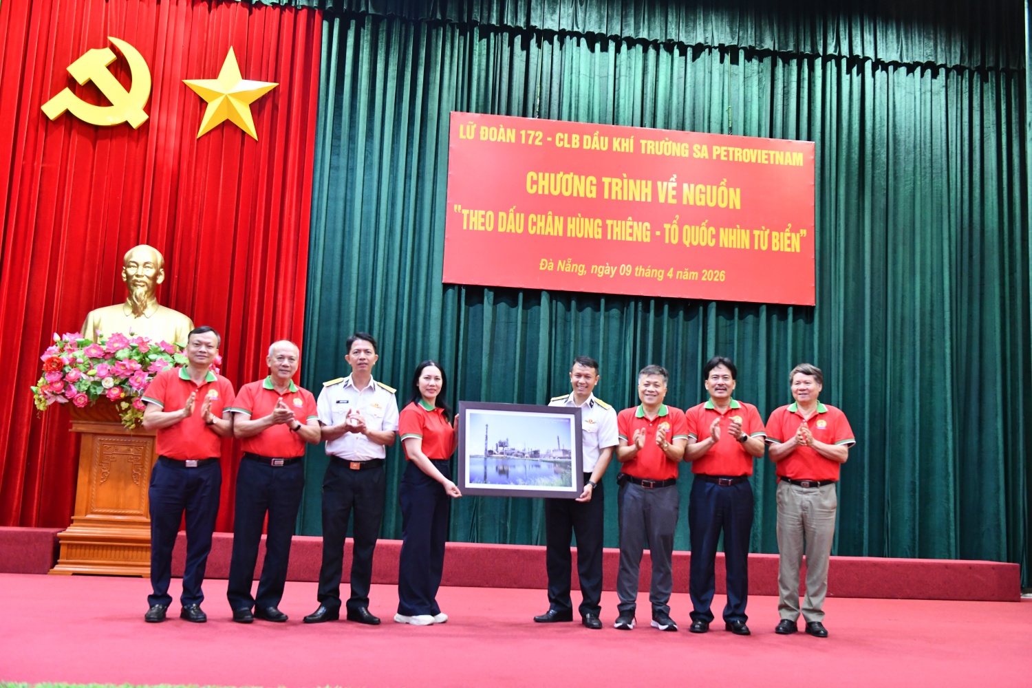 Hành trình gắn kết nghĩa tình biển đảo, lan tỏa văn hóa Petrovietnam Hành trình gắn kết nghĩa tình biển đảo, lan tỏa văn hóa Petrovietnam