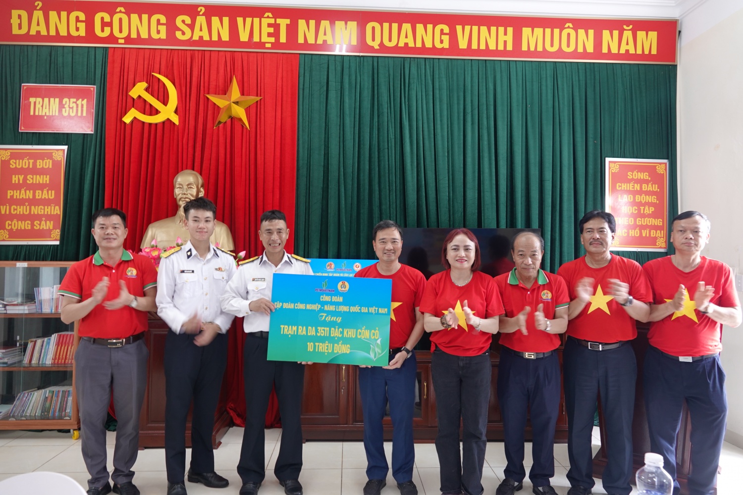 Hành trình gắn kết nghĩa tình biển đảo, lan tỏa văn hóa Petrovietnam Hành trình gắn kết nghĩa tình biển đảo, lan tỏa văn hóa Petrovietnam