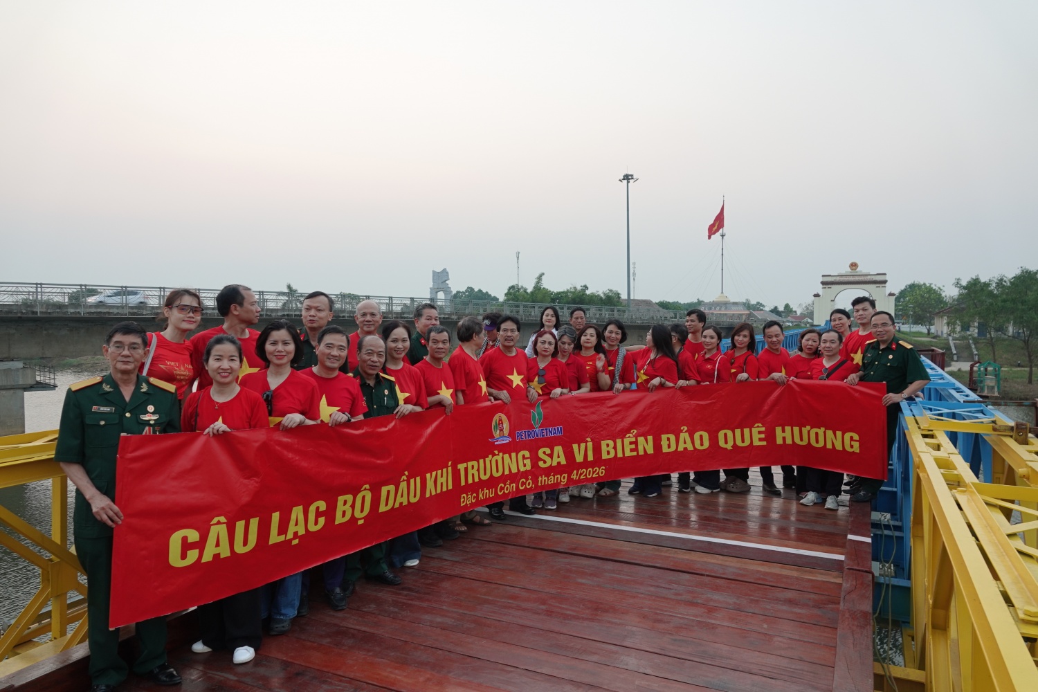 Hành trình gắn kết nghĩa tình biển đảo, lan tỏa văn hóa Petrovietnam Hành trình gắn kết nghĩa tình biển đảo, lan tỏa văn hóa Petrovietnam