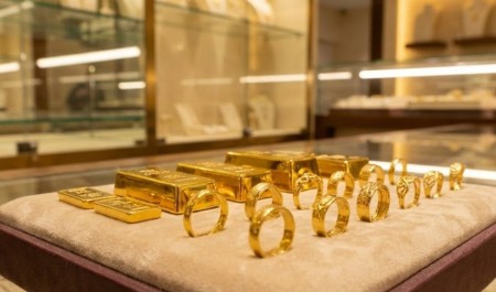 Giá vàng hôm nay 17/4: Trong nước đồng loạt giảm sâu