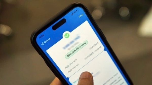 Tin tức kinh tế ngày 18 4 Nhiều ngân hàng dừng chuyển tiền nhanh trên 500 triệu đồng