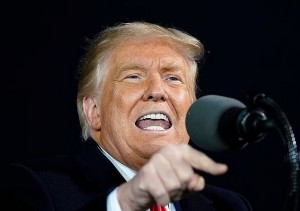 Ông Trump gia tăng áp lực, cho Iran "cơ hội cuối cùng"