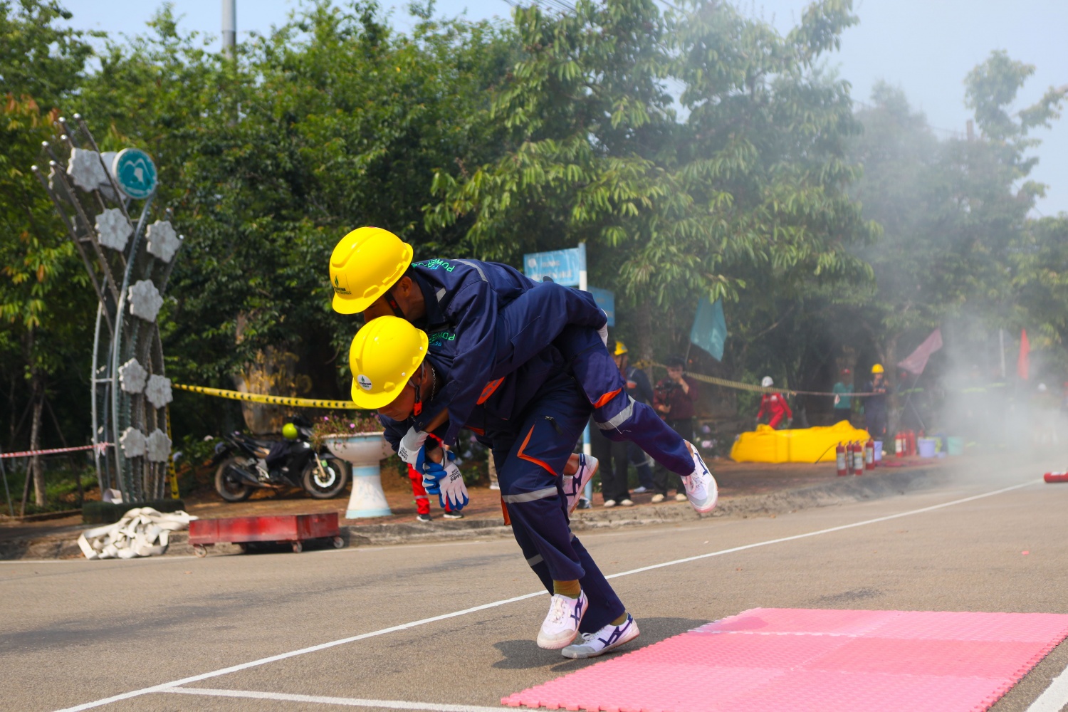 [Chùm ảnh] 8 đội cùng tranh tài tại Hội thao An toàn vệ sinh lao động, phòng chống cháy nổ năm 2026 của PV Power