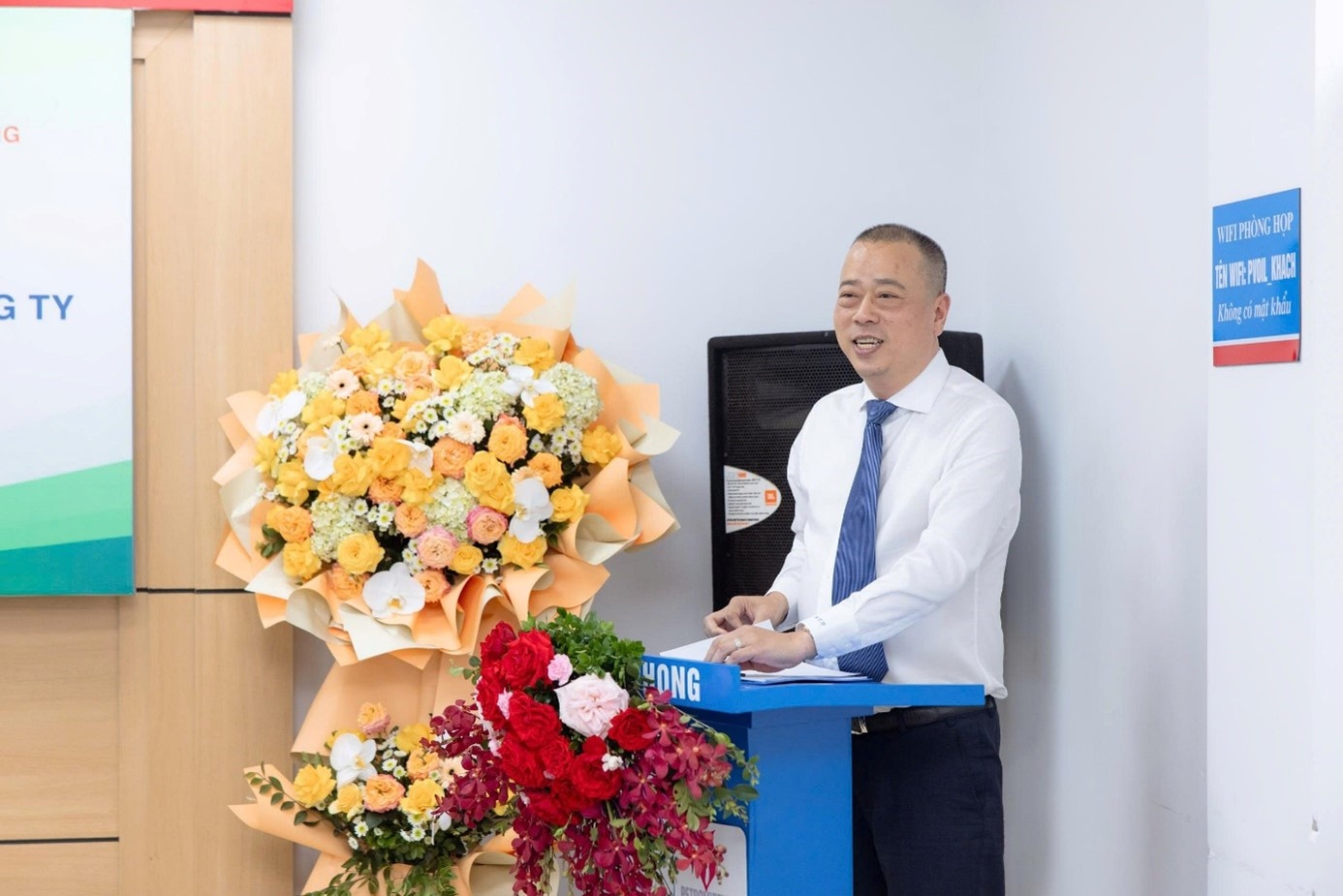 Ông Đặng Tiến Dũng phát biểu nhận nhiệm vụ. 