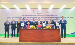 [VIDEO] Petrovietnam ký kết và trao các văn kiện Dự án phát triển mỏ Nam Du, Lô 46/07 và mỏ U Minh, Lô 51